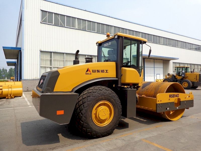 Аренда грунтового катка SDLG RS8140