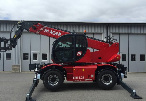 Аренда телескопического погрузчика 20.8м MAGNI RTH 5.21 SH